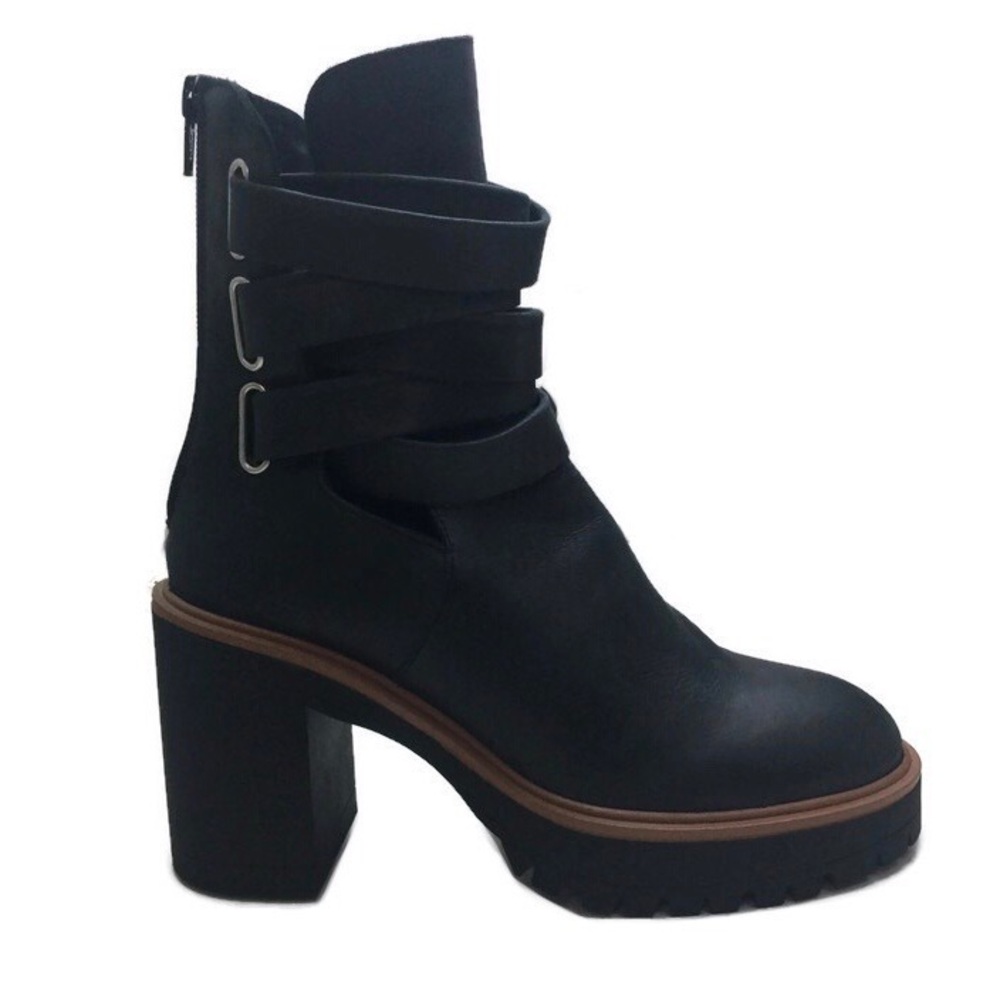 NWOB Free People Jesse Black Leather Strappy Cutout Ankle Boots Size